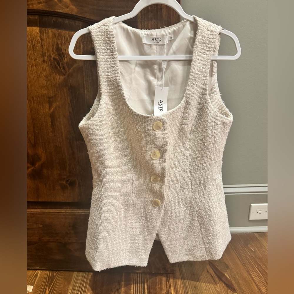 NWT ASTR the Label Vest